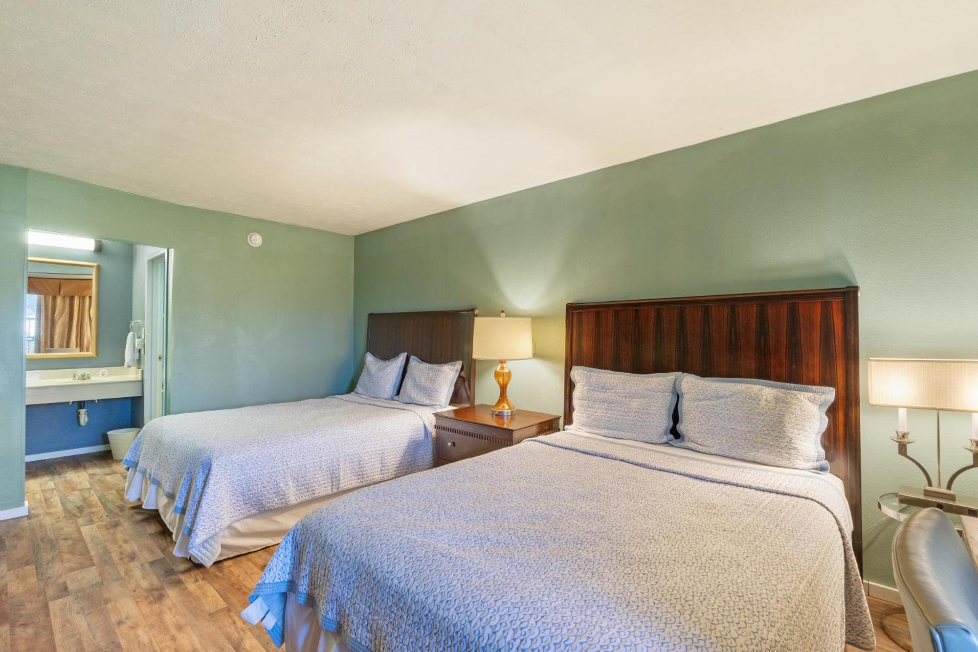 Williamsburg Suites Extérieur photo
