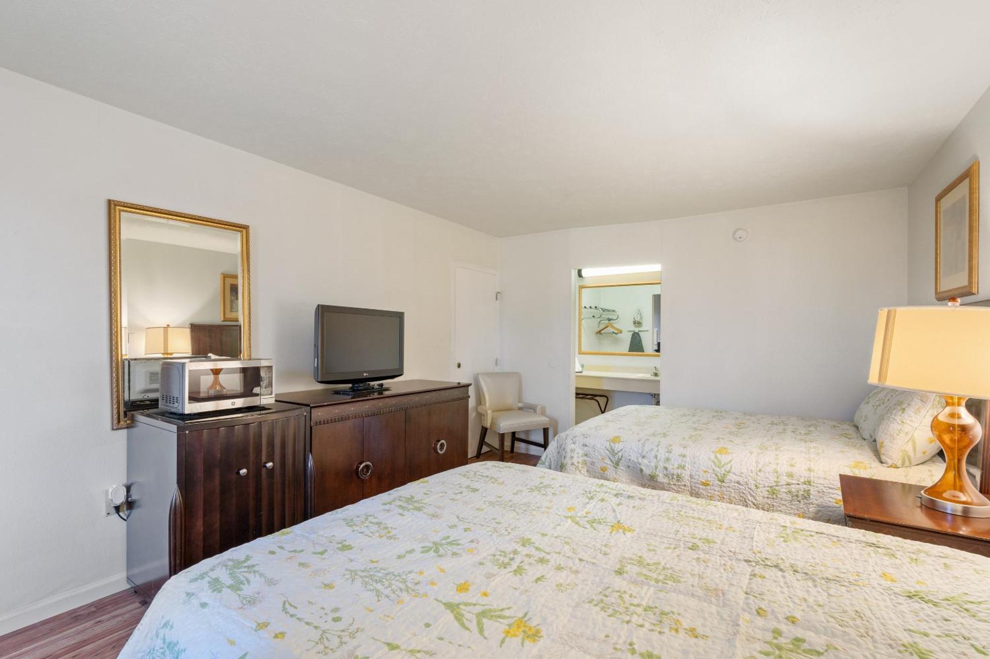 Williamsburg Suites Extérieur photo